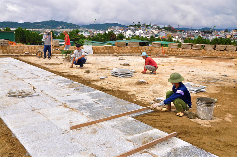 sân vận động Đà Lạt